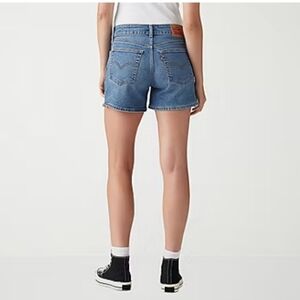 Levi's Women's A-line Denim Shorts Size 31